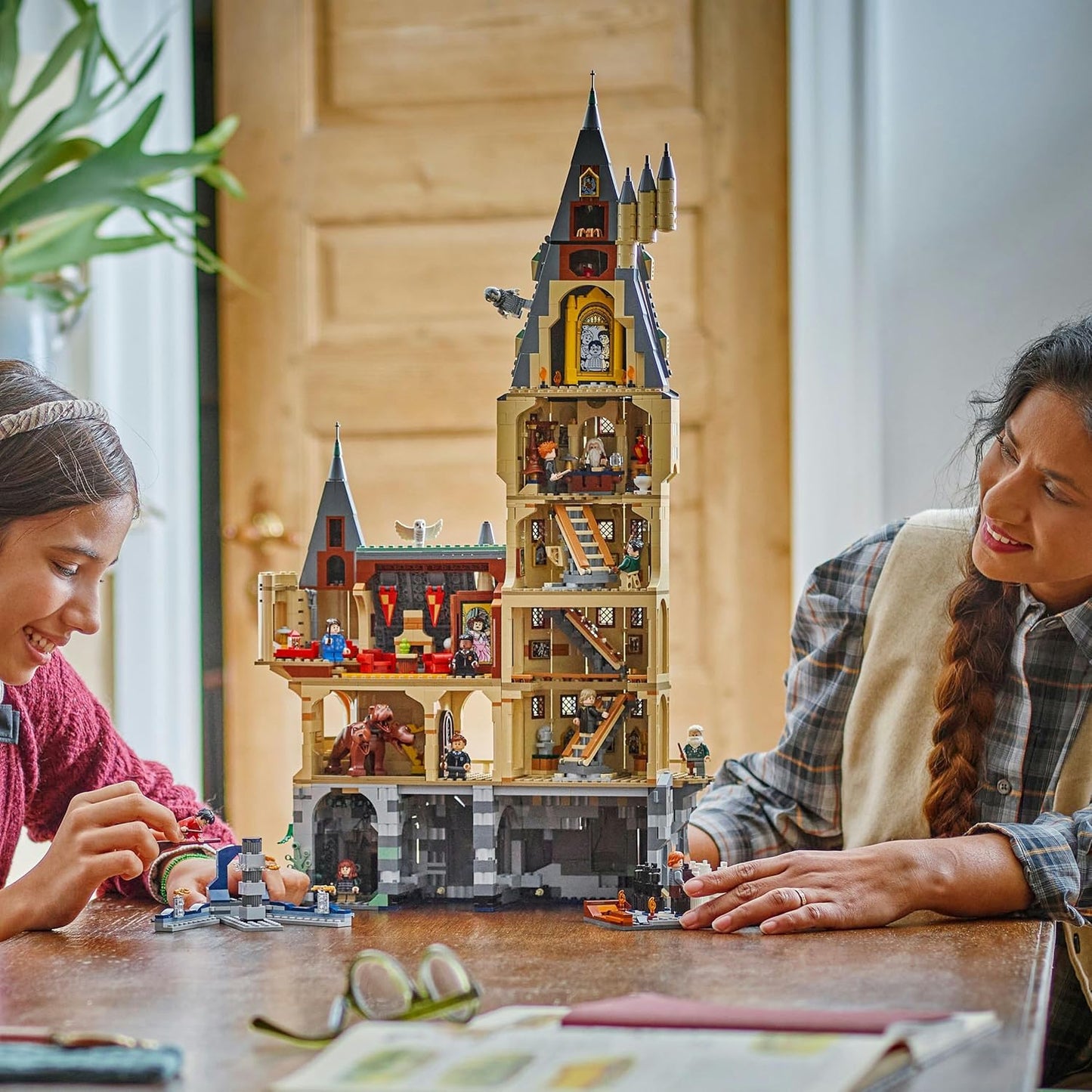 LEGO Harry Potter Kasteel Zweinstein: de Hoofdtoren - 76435