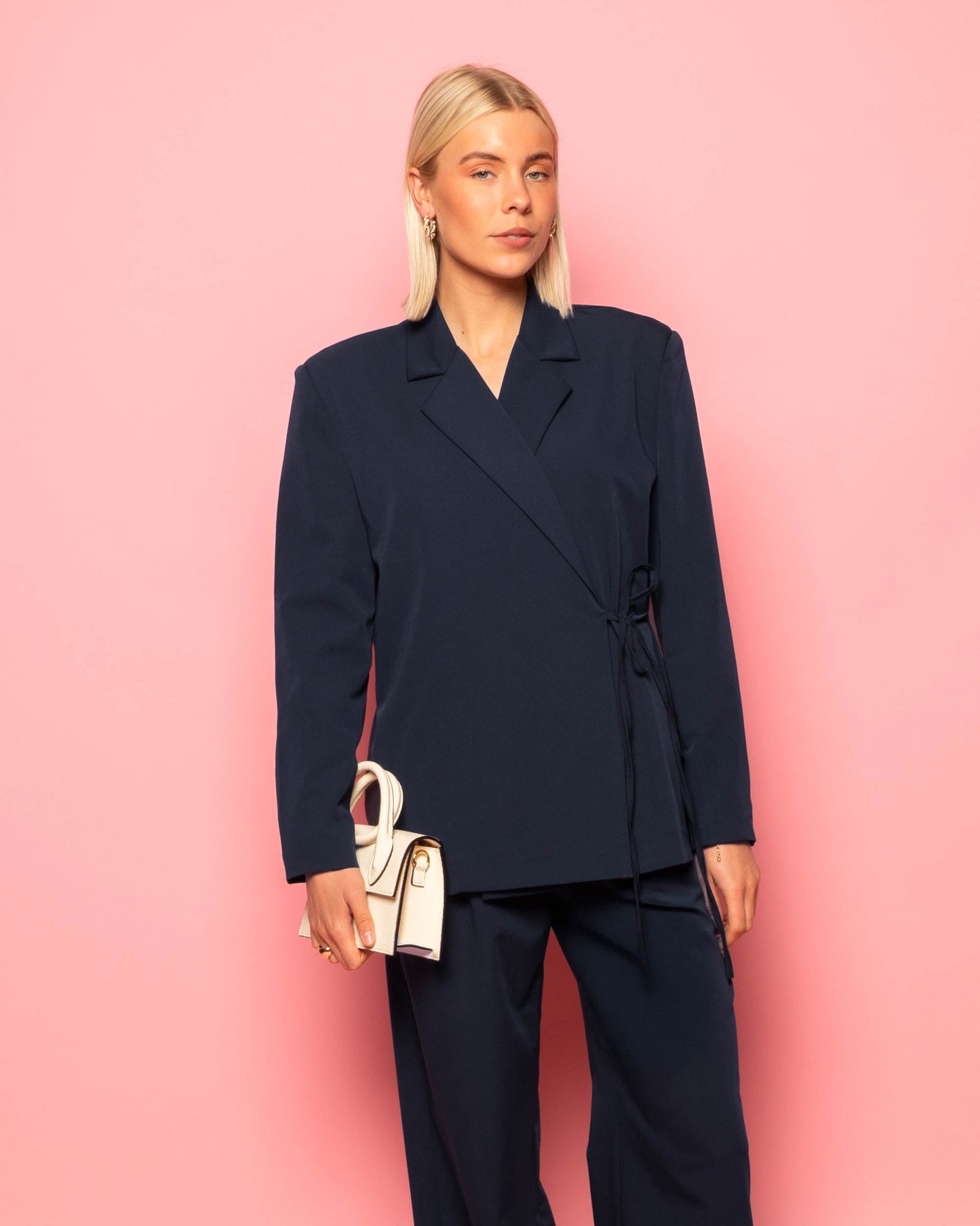 ZOEY WRAP UP BLAZER MARINEBLAUW
